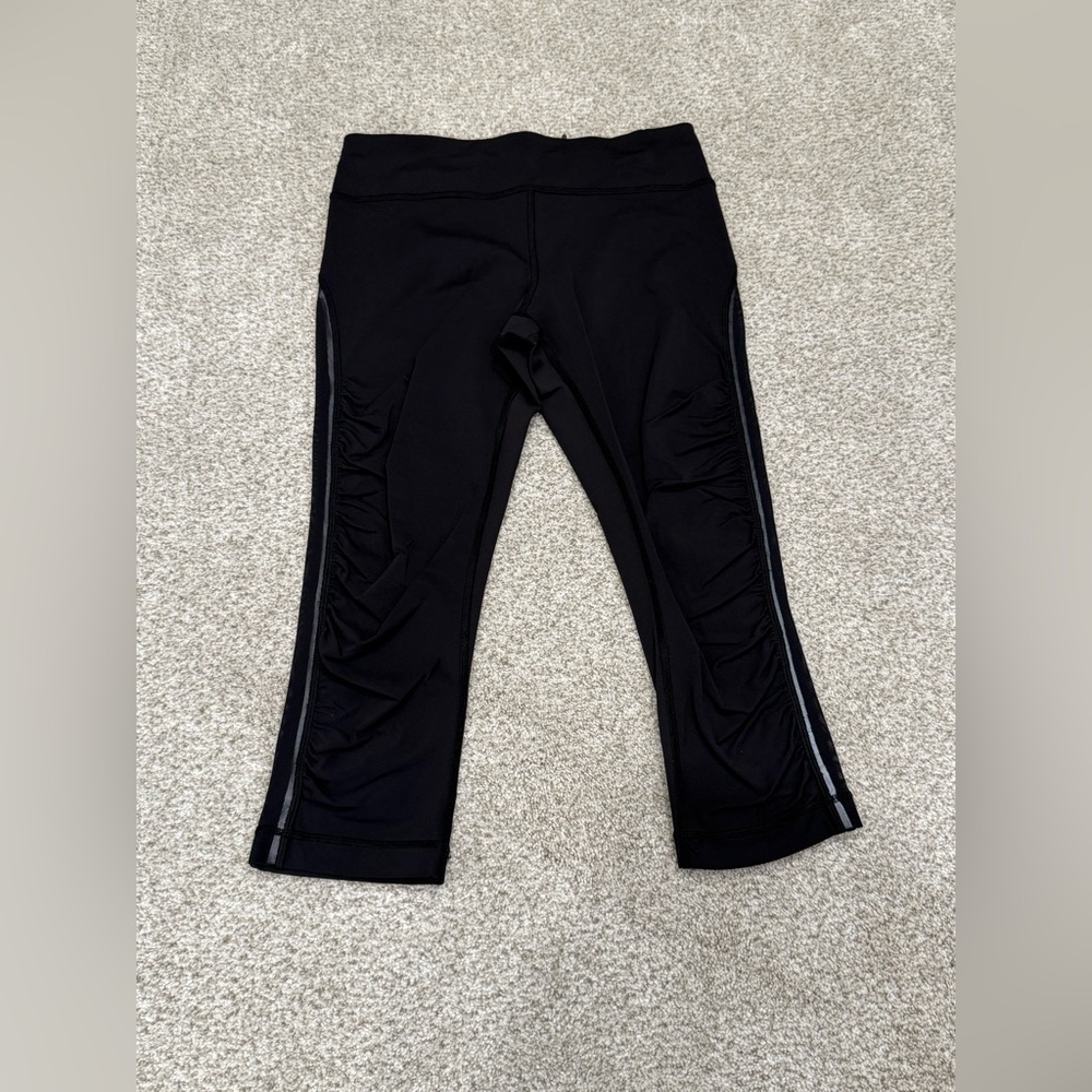 Black Ruched Lululemon Crop